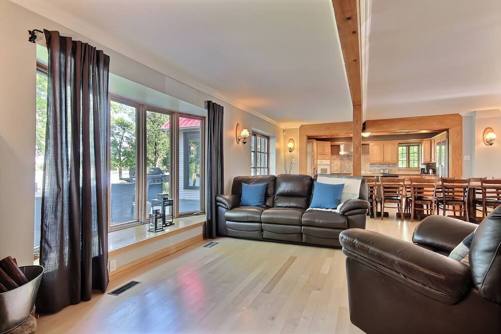 Photo of Livingroom in Saint-Charles-sur-Richelieu