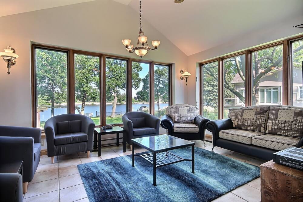 Photo of Livingroom in Saint-Charles-sur-Richelieu