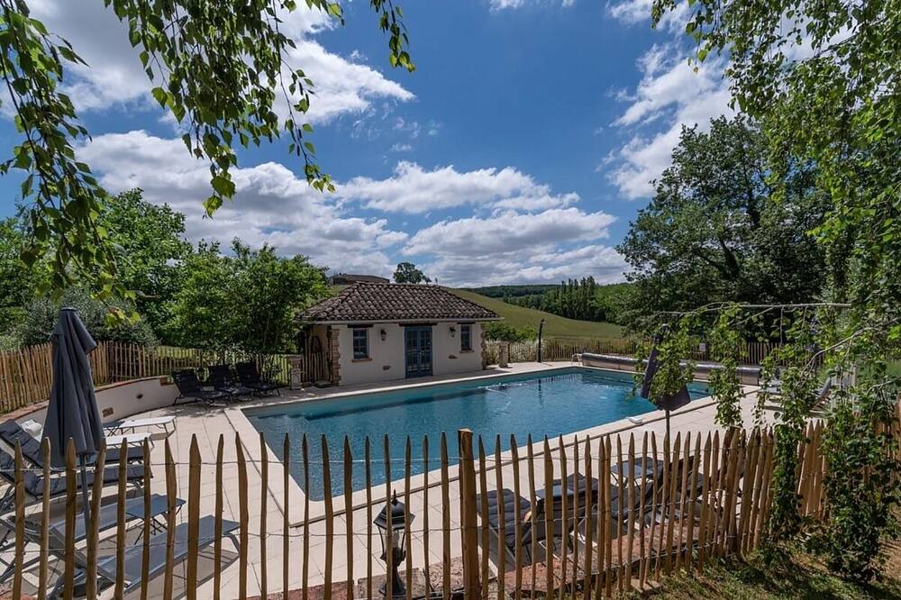 Photo of Outdoor in Lisle-sur-Tarn