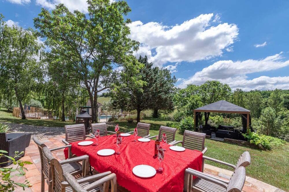 Photo of Outdoor in Lisle-sur-Tarn