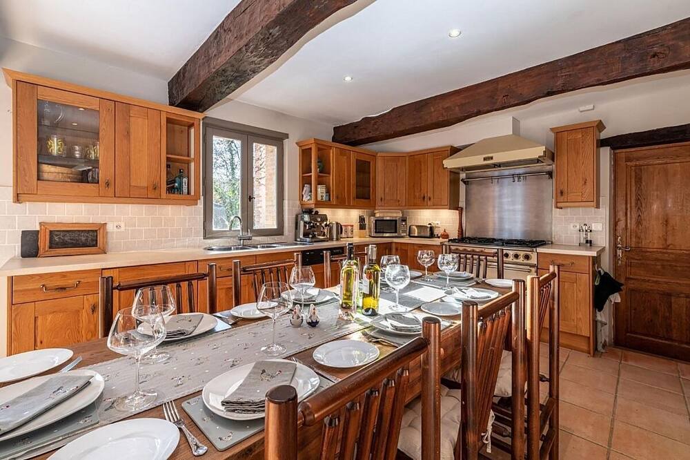 Photo of Kitchen in Lisle-sur-Tarn