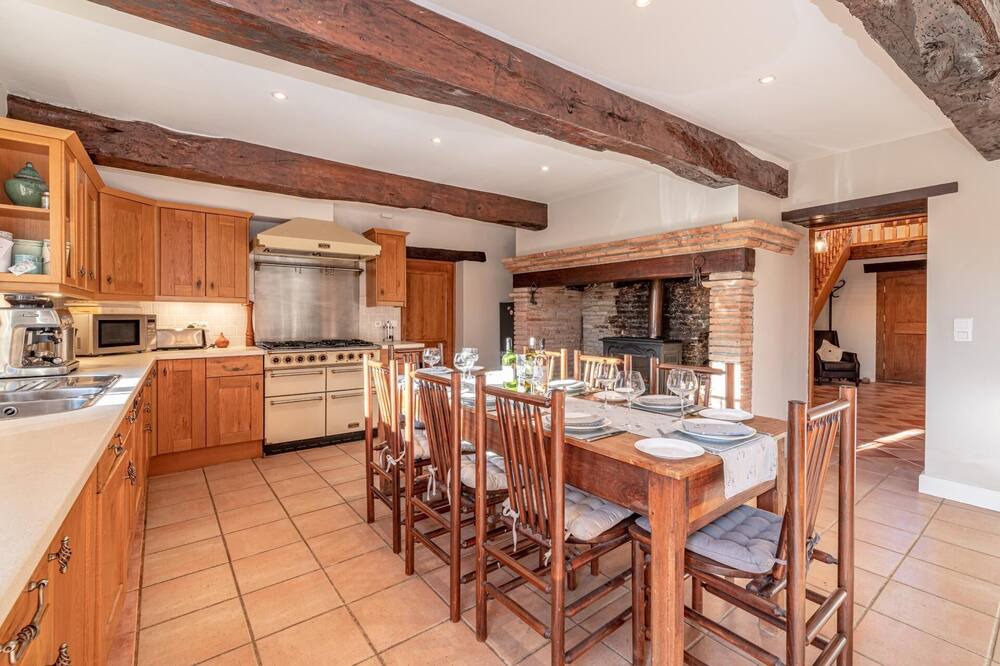 Photo of Kitchen in Lisle-sur-Tarn
