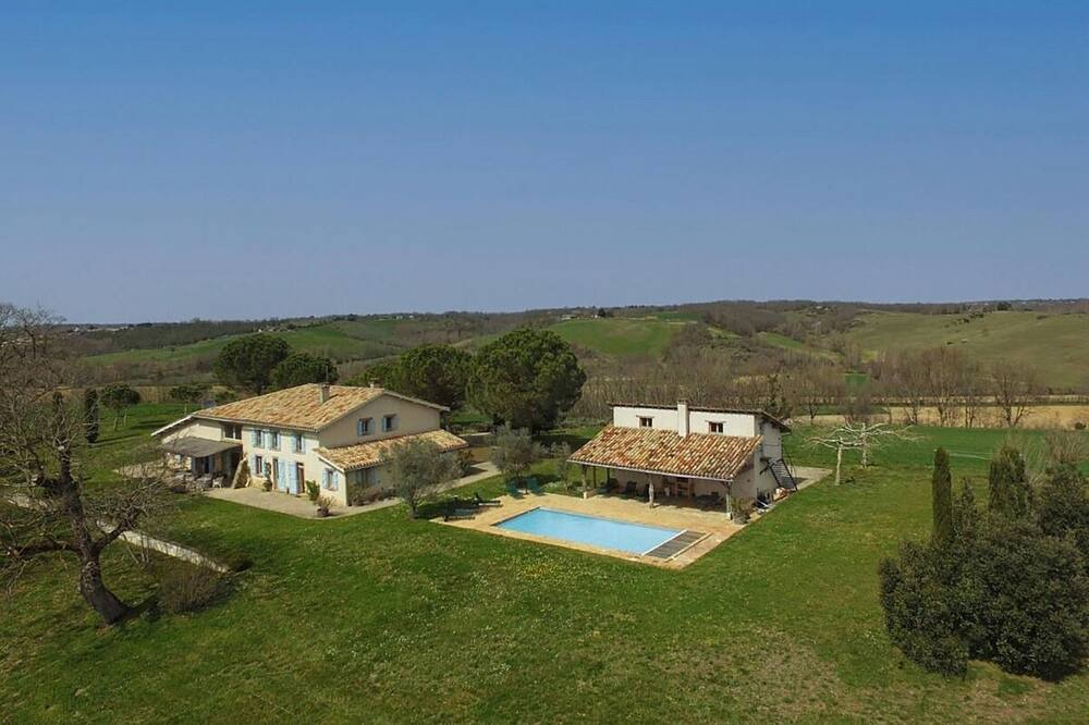 Photo of Outdoor in Montdurausse