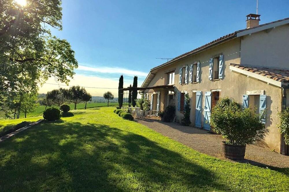 Photo of Outdoor in Montdurausse
