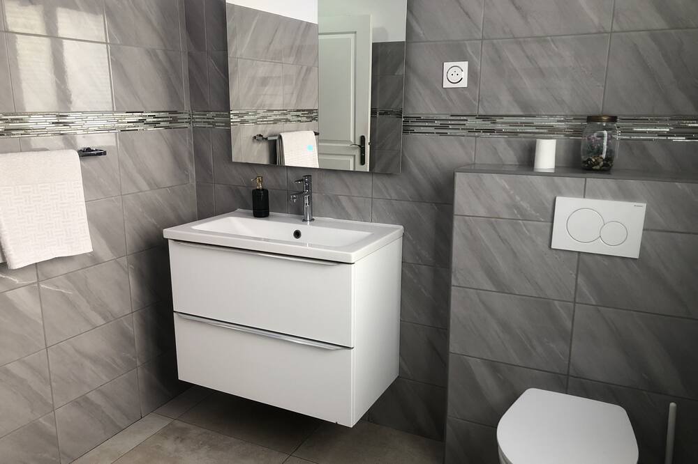Photo of Bathroom in Montarnaud