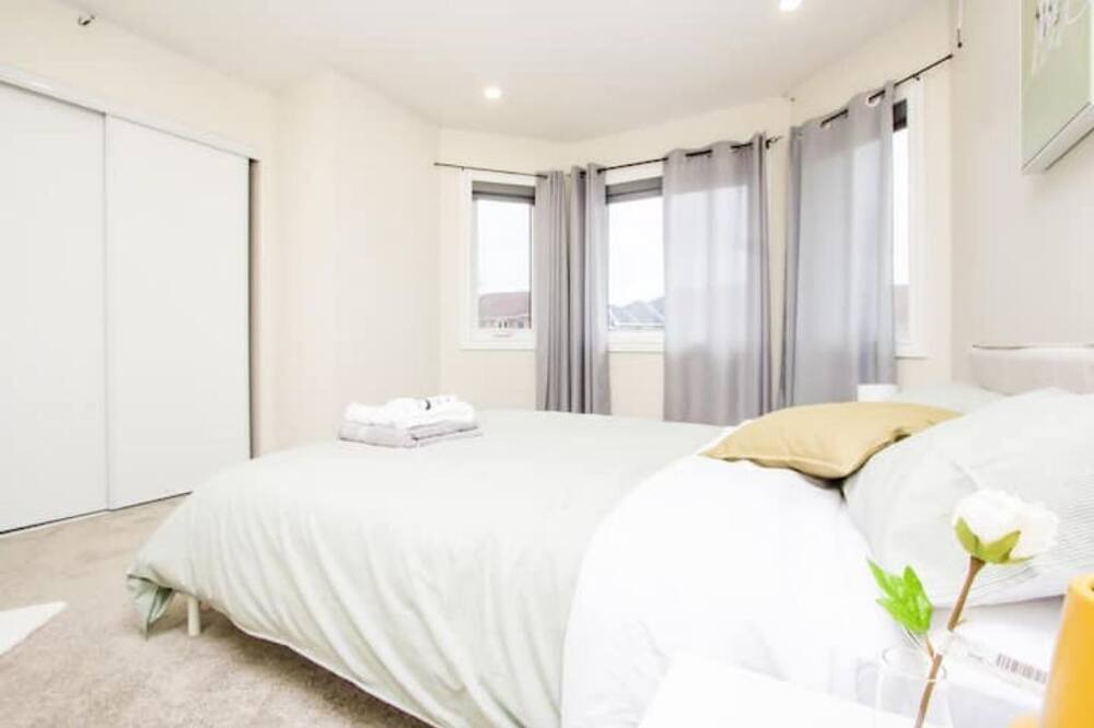 Photo of Bedroom in Newmarket