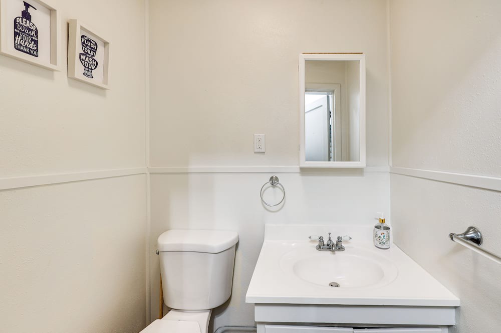 Photo of Bathroom in El Dorado