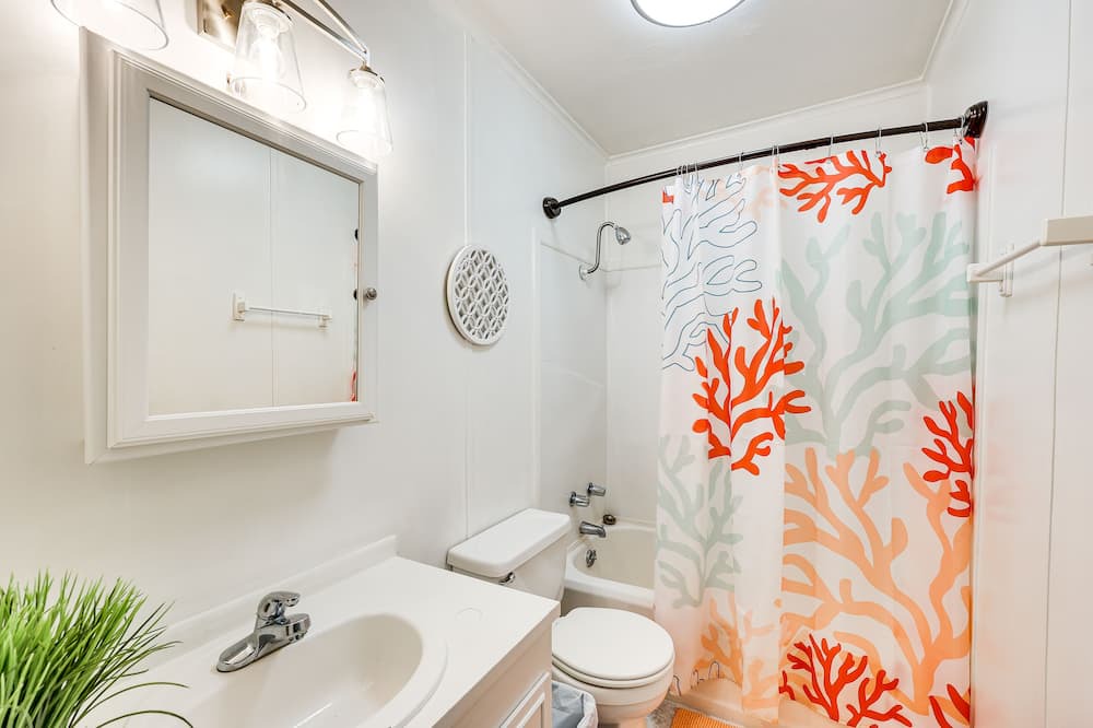 Photo of Bathroom in El Dorado
