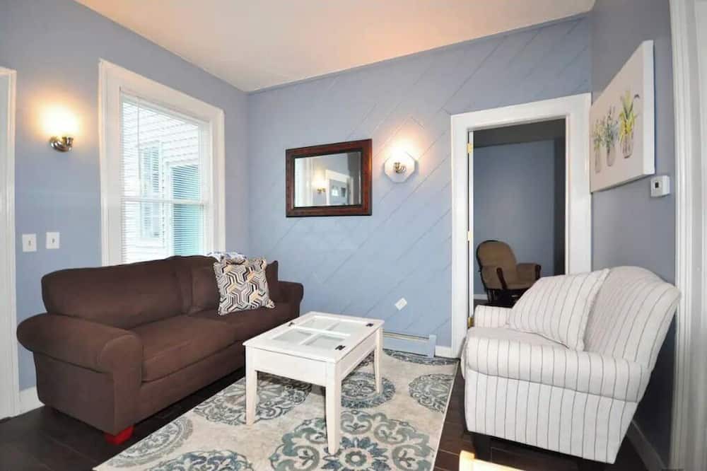 Photo of Livingroom in Winchester