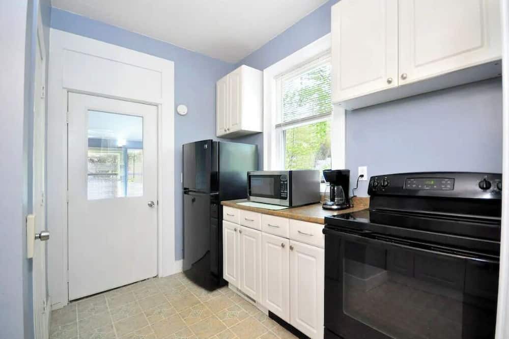 Photo of Kitchen in Winchester