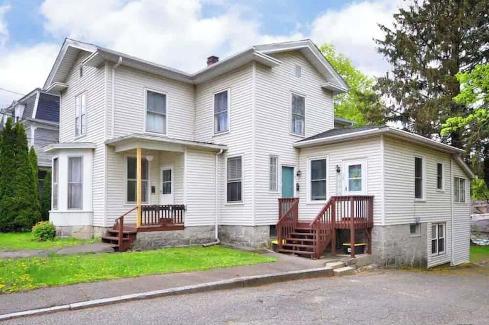 Photo of Outdoor in Winchester