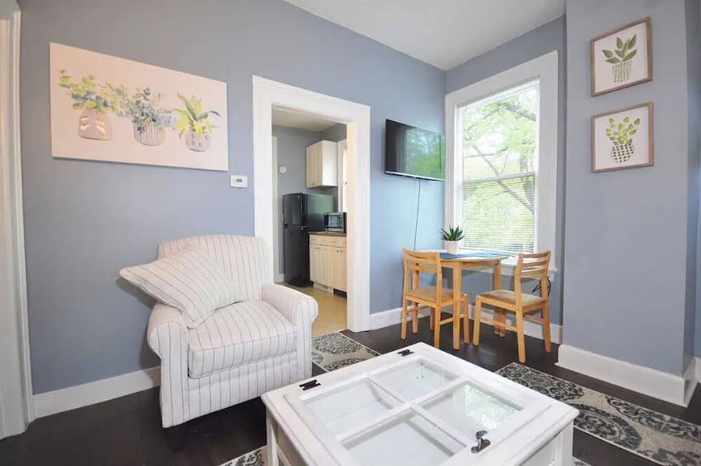 Photo of Livingroom in Winchester