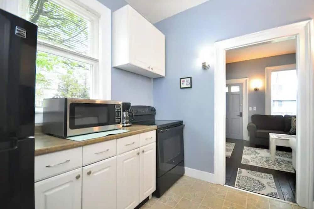 Photo of Kitchen in Winchester