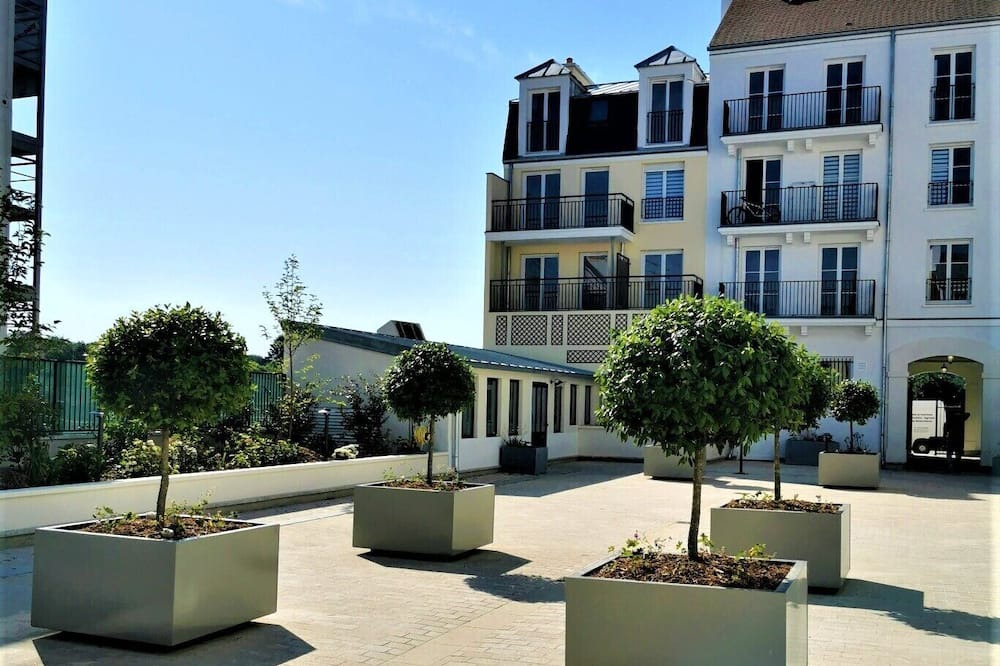 Photo of Outdoor in Serris