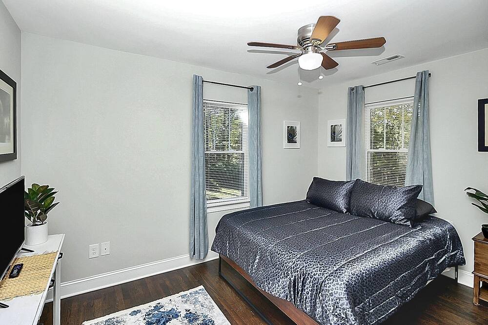 Photo of Bedroom in Mount Mourne