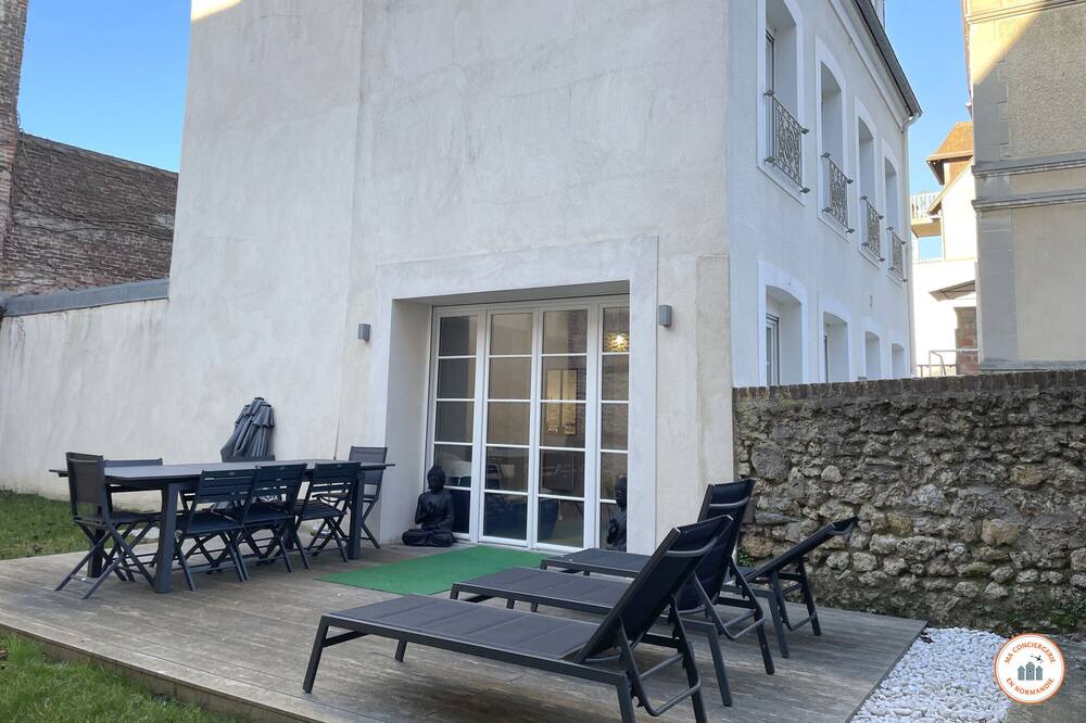 Photo of Patio Balcony in Deauville City Centre