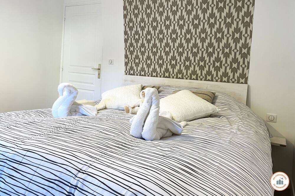 Photo of Bedroom in Deauville City Centre