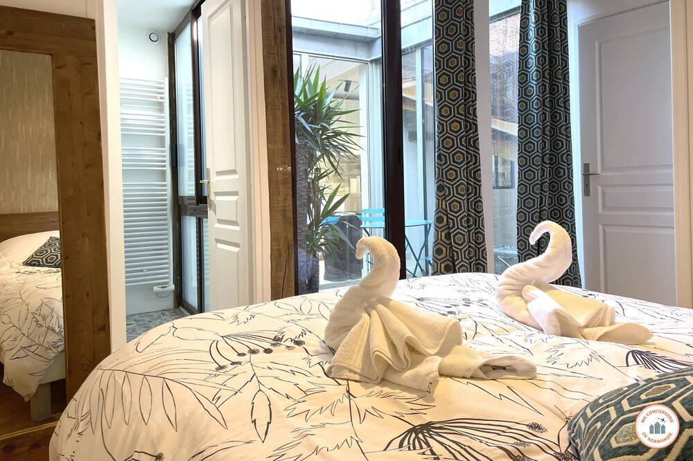 Photo of Bedroom in Deauville City Centre
