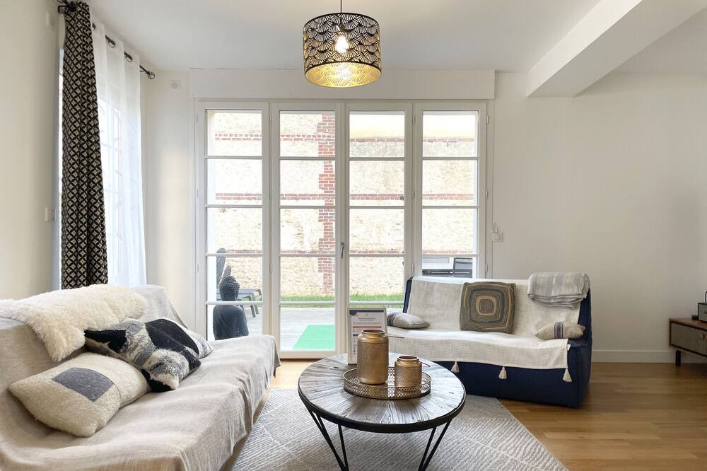 Photo of Livingroom in Deauville City Centre