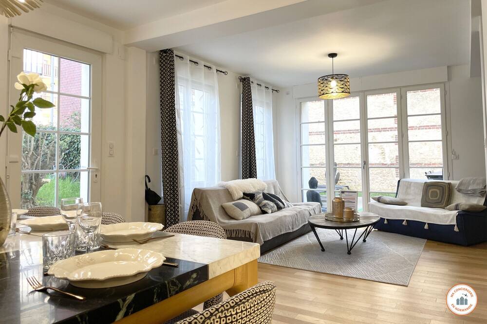 Photo of Livingroom in Deauville City Centre