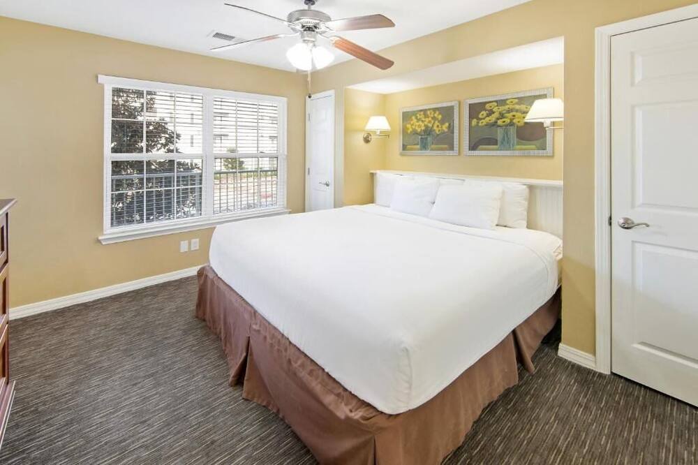 Photo of Bedroom in Branson