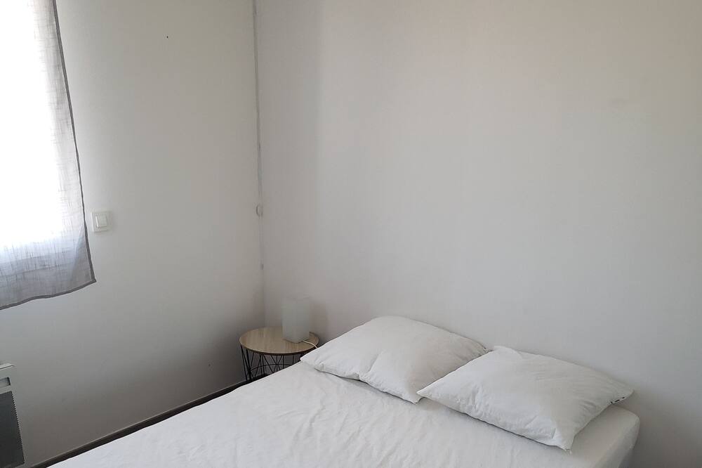 Photo of Bedroom in Fleury
