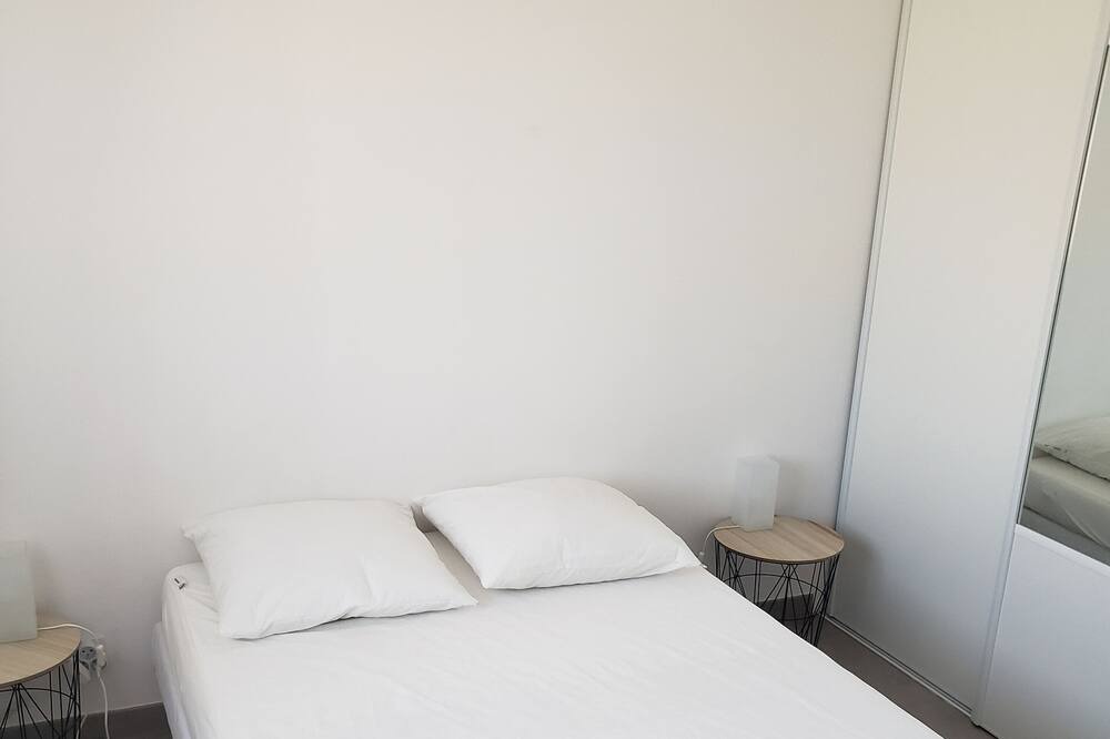Photo of Bedroom in Fleury
