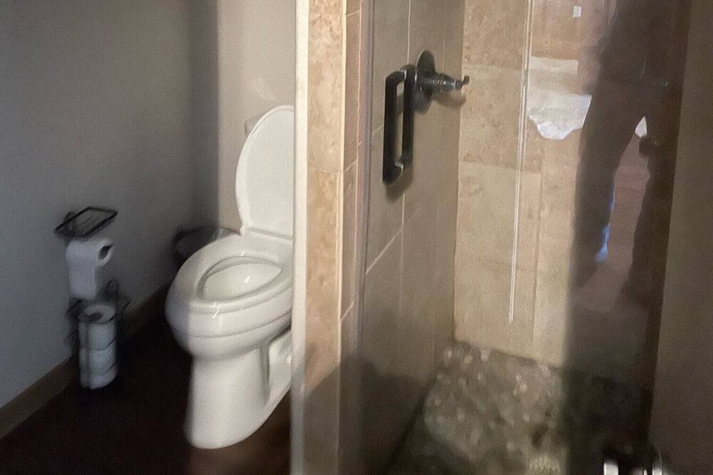 Photo of Bathroom in Llano