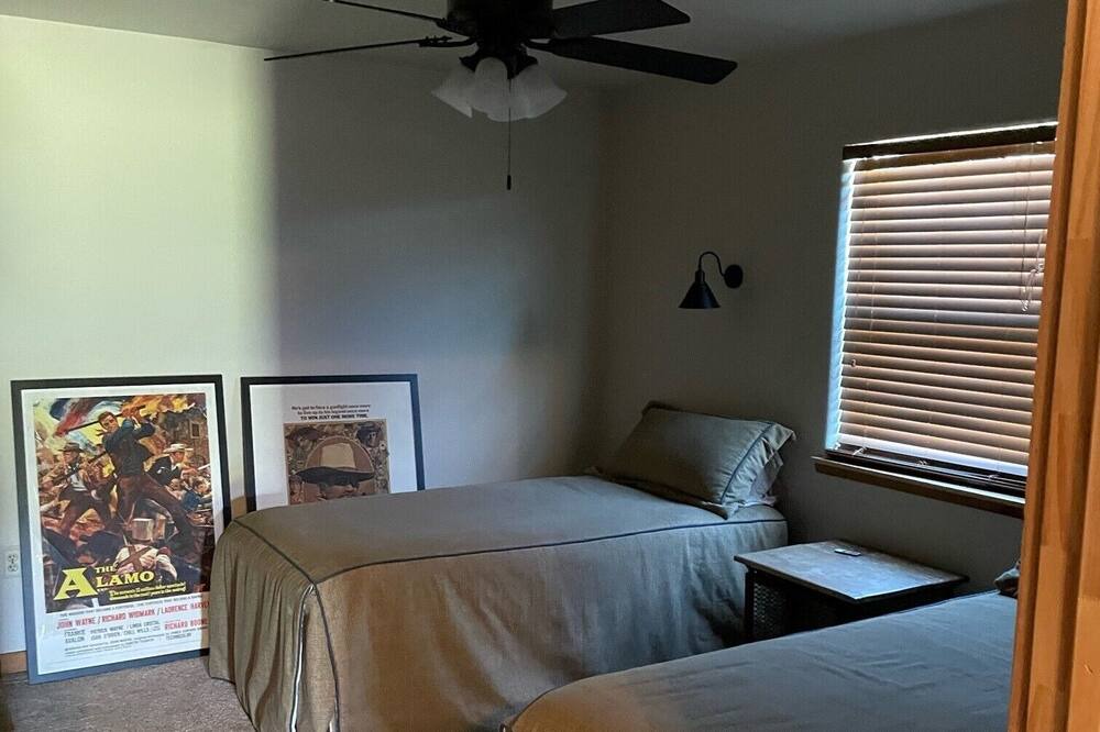 Photo of Bedroom in Llano