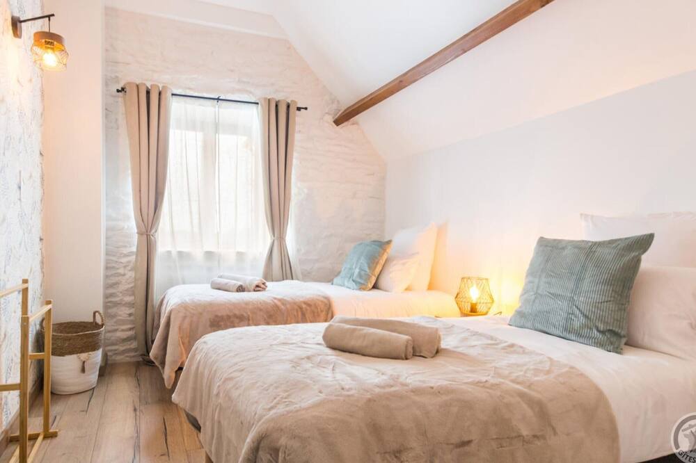 Photo of Bedroom in Sacey