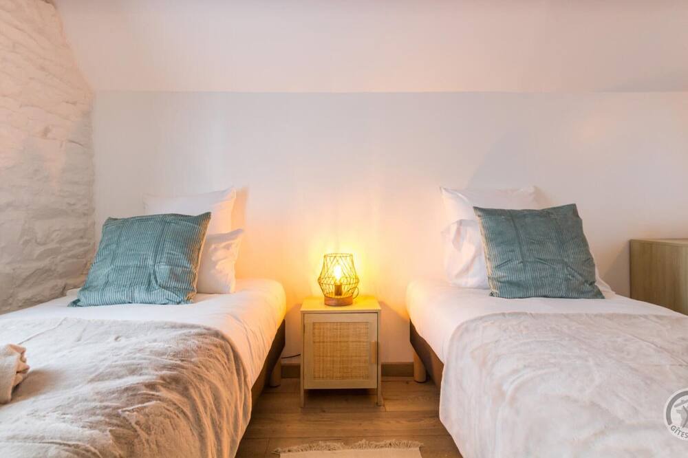 Photo of Bedroom in Sacey