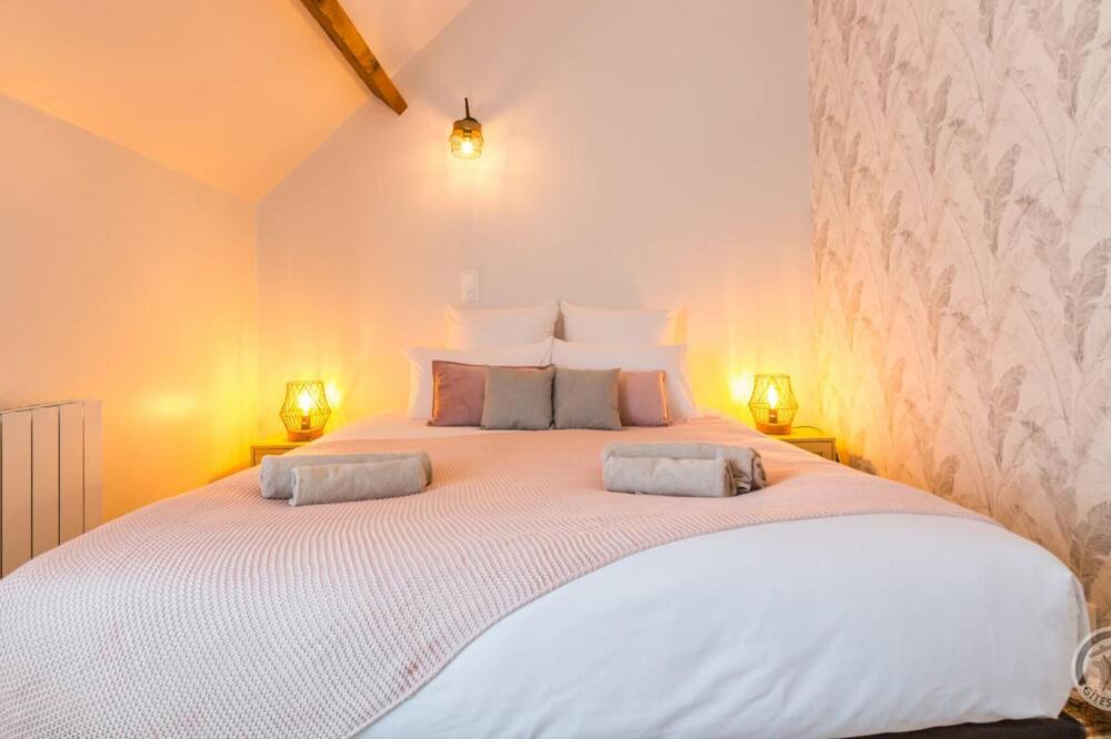 Photo of Bedroom in Sacey