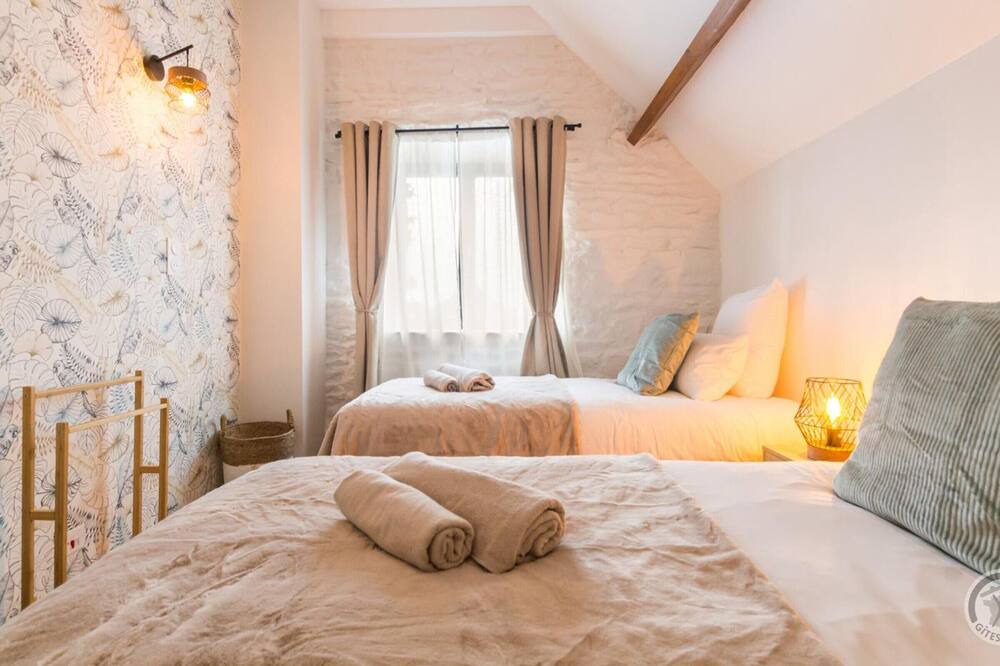 Photo of Bedroom in Sacey