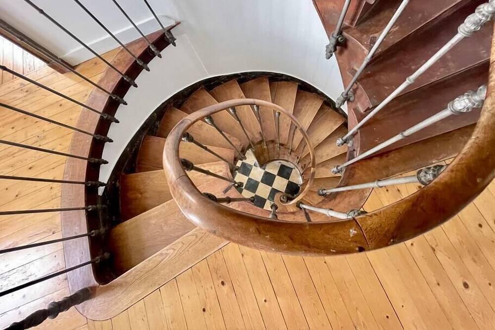 Photo of Others in Cottun