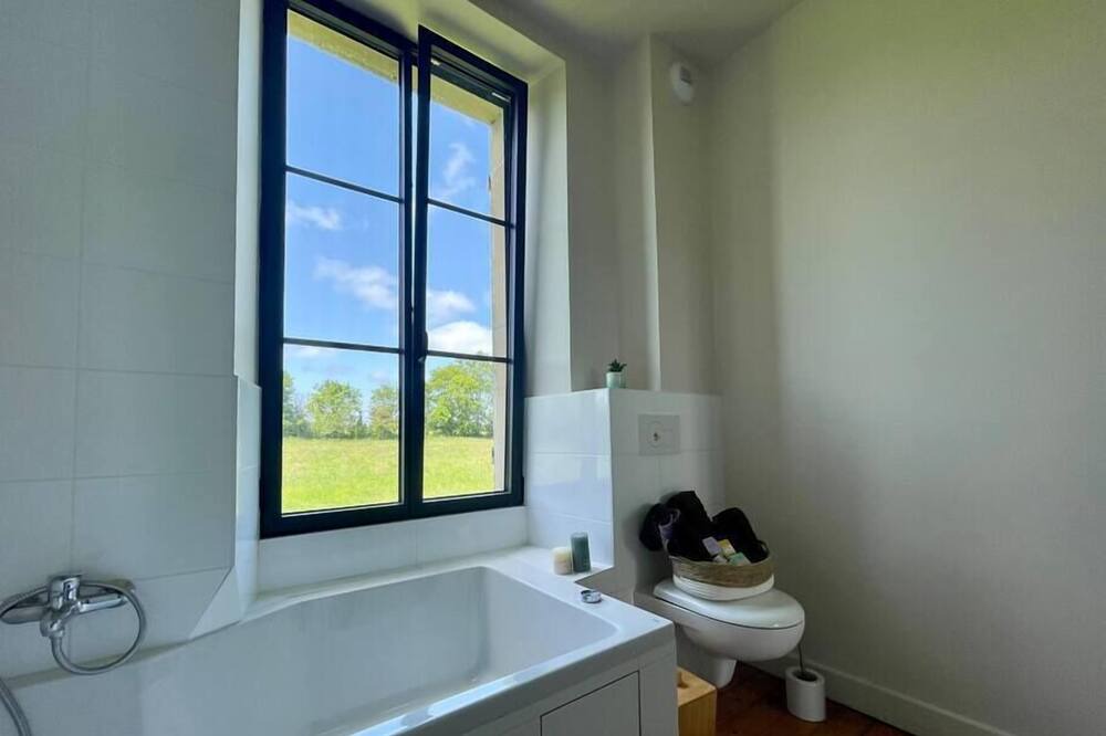 Photo of Others in Cottun