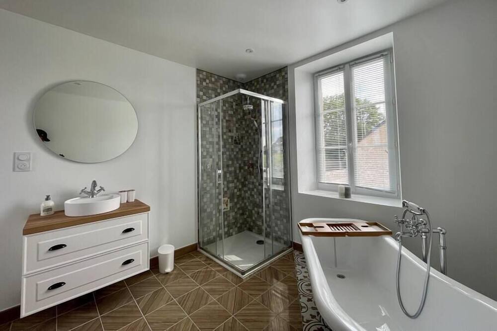 Photo of Others in Crouay