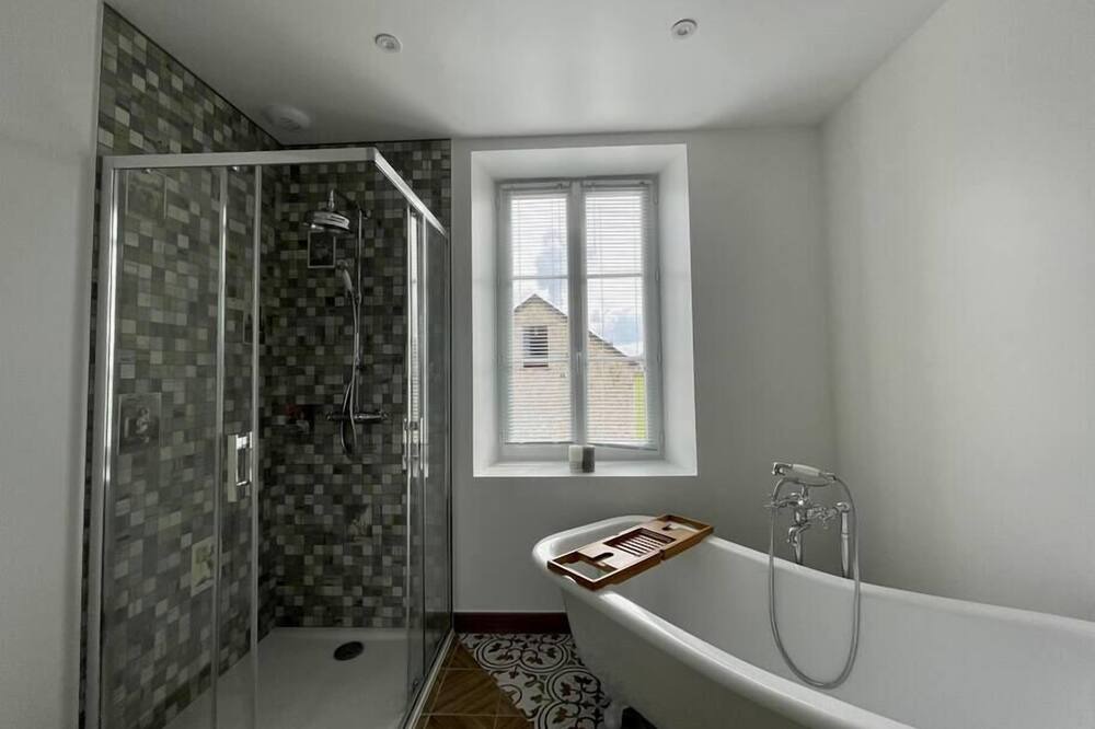 Photo of Others in Crouay