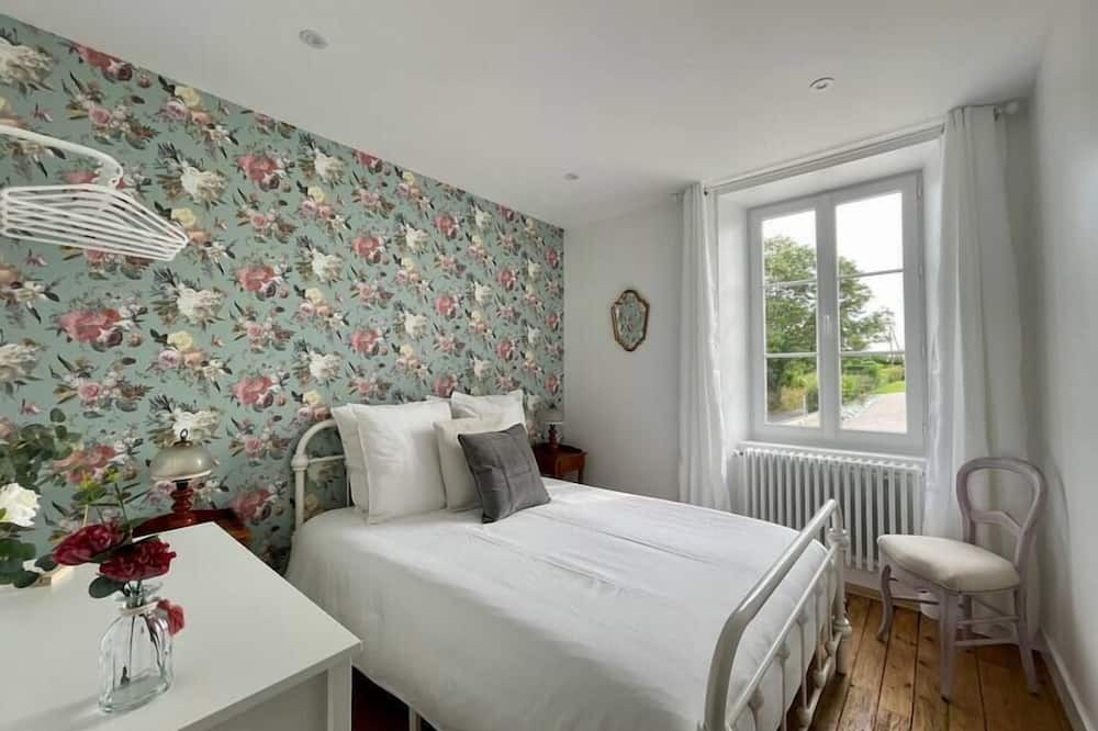 Photo of Others in Crouay