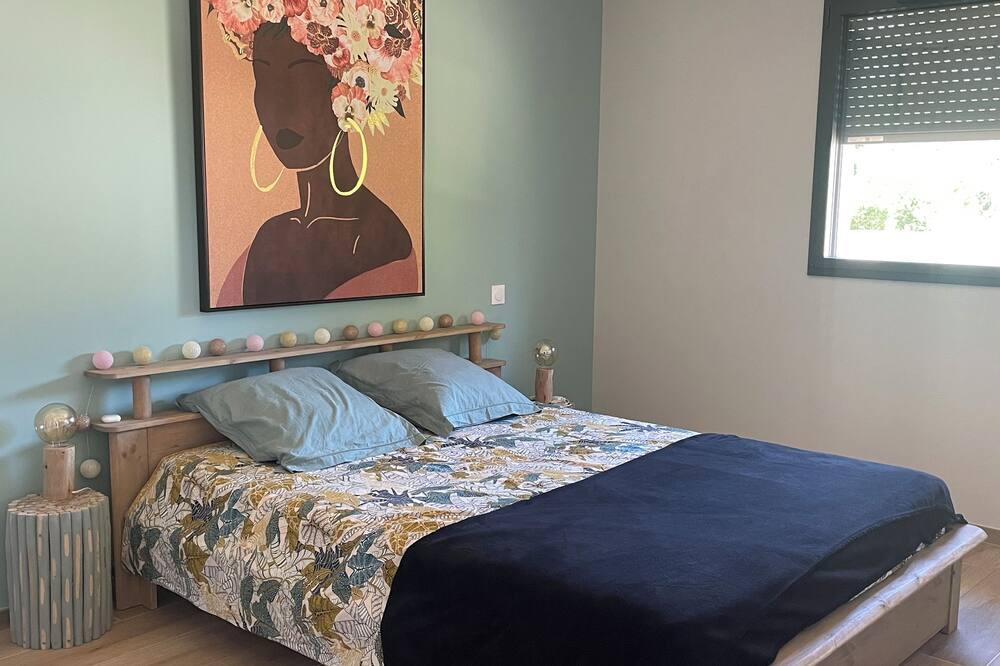 Photo of Bedroom in Labastide-de-Virac