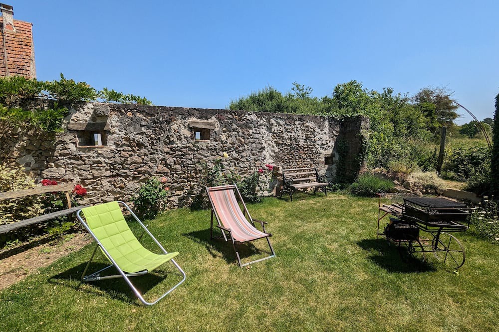 Photo of Outdoor in Courtemaux