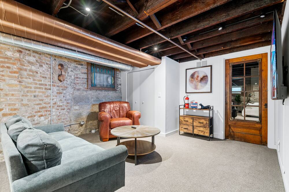 Photo of Others in Old Town Triangle