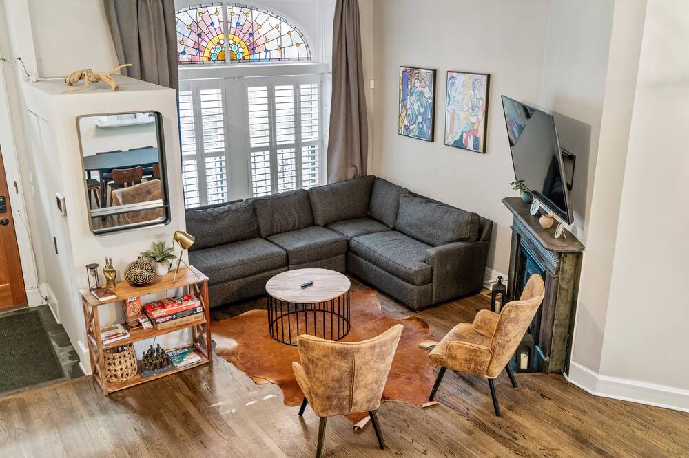 Photo of Others in Old Town Triangle