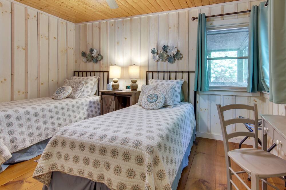 Photo of Bedroom in Sapphire