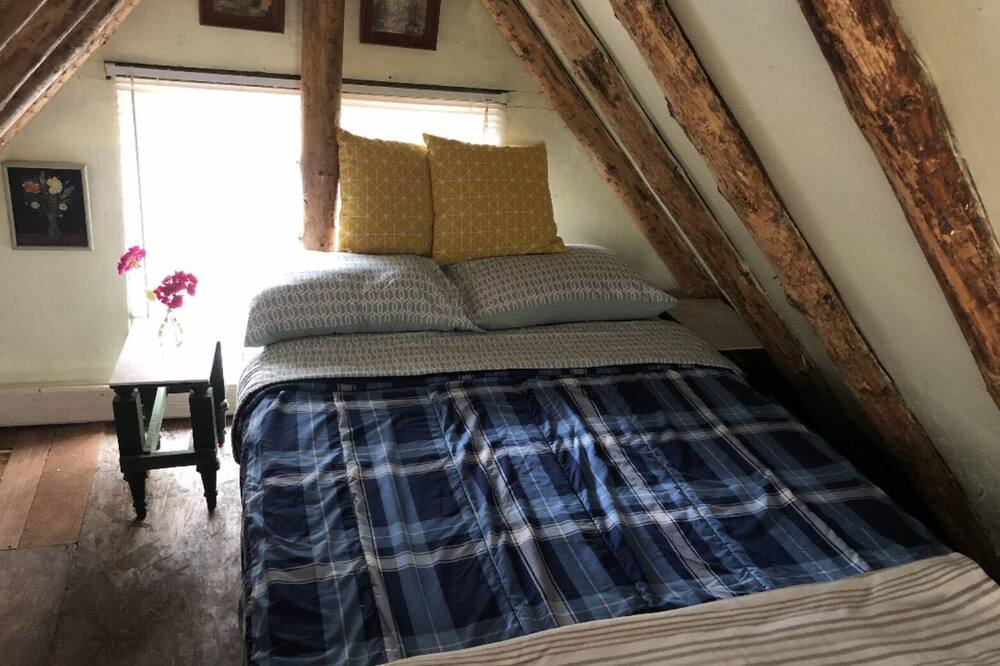 Photo of Bedroom in Scugog