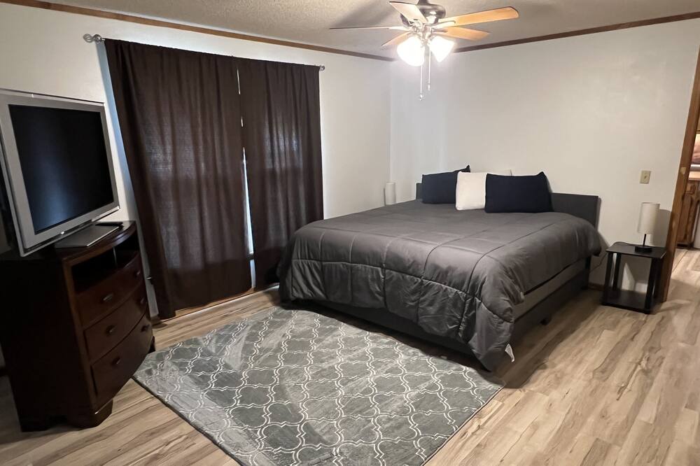 Photo of Bedroom in Waynesville