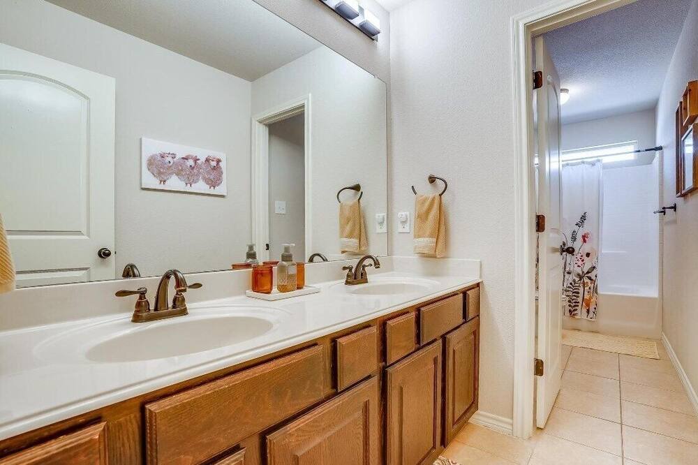 Photo of Bathroom in Burleson