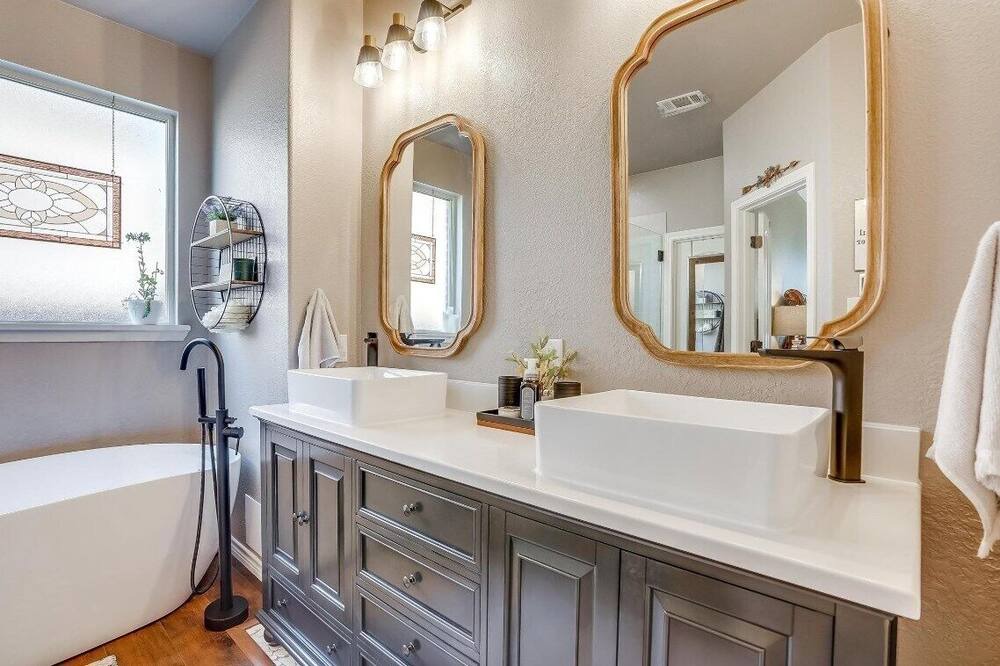Photo of Bathroom in Burleson