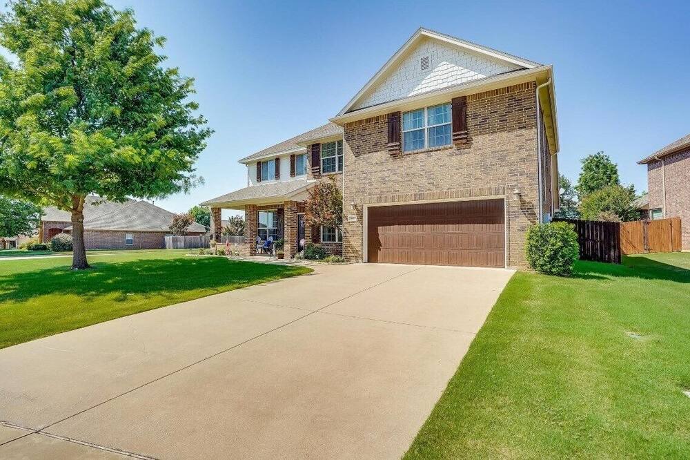 Photo of Outdoor in Burleson
