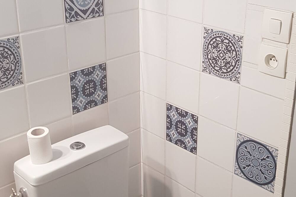 Photo of Bathroom in Mons-en-Baroeul