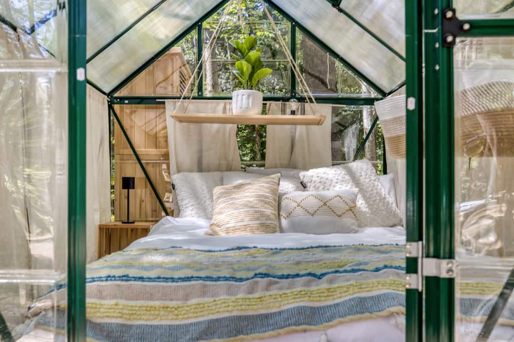 Photo of Bedroom in Communaute-Urbaine-de-l'Outaouais